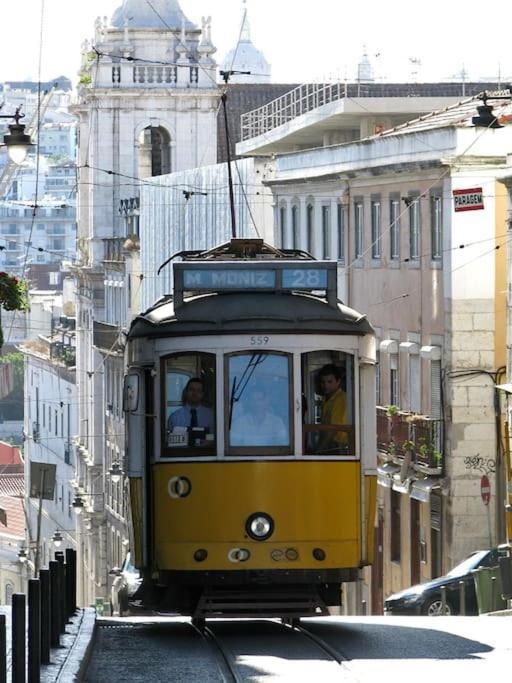 C3 Bairro Alto Cozy Romantic Loft In 18Th Century Building Lisbona Esterno foto