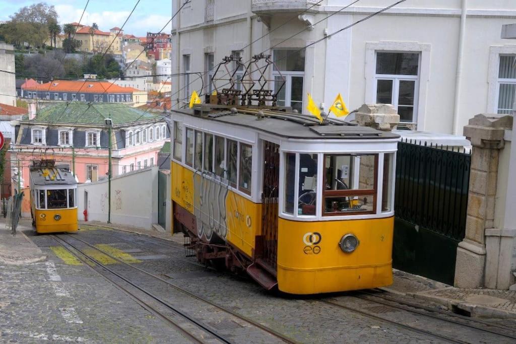 C3 Bairro Alto Cozy Romantic Loft In 18Th Century Building Lisbona Esterno foto